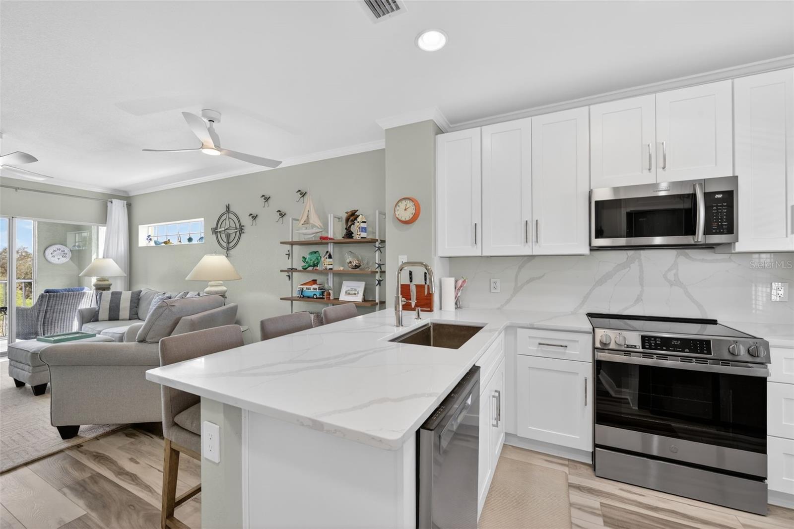 LAKE VIEW CONDO AT HERITAGE - Residential