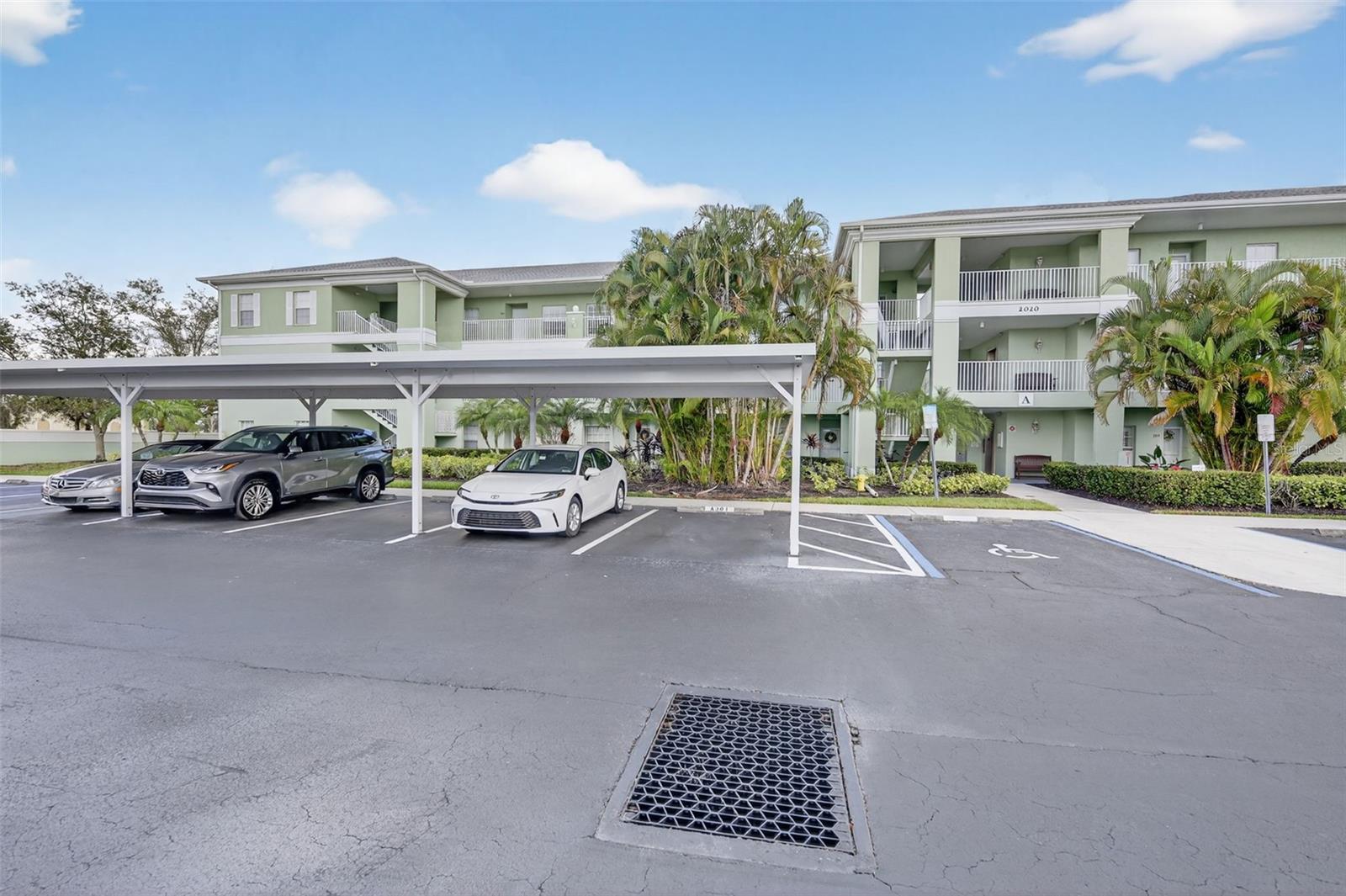 LAKE VIEW CONDO AT HERITAGE - Residential