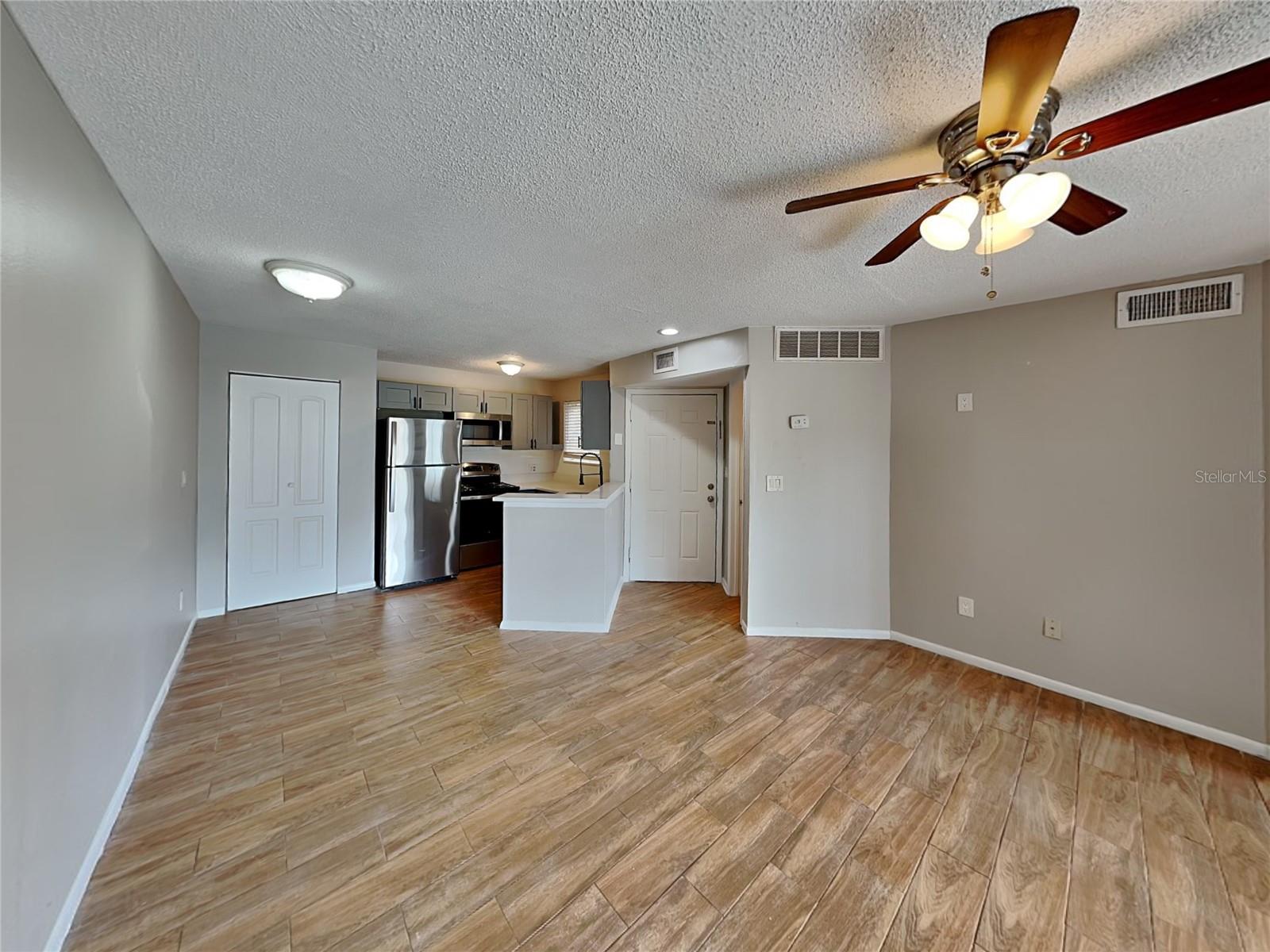 PLAZA/MILLENIUM - Residential Lease