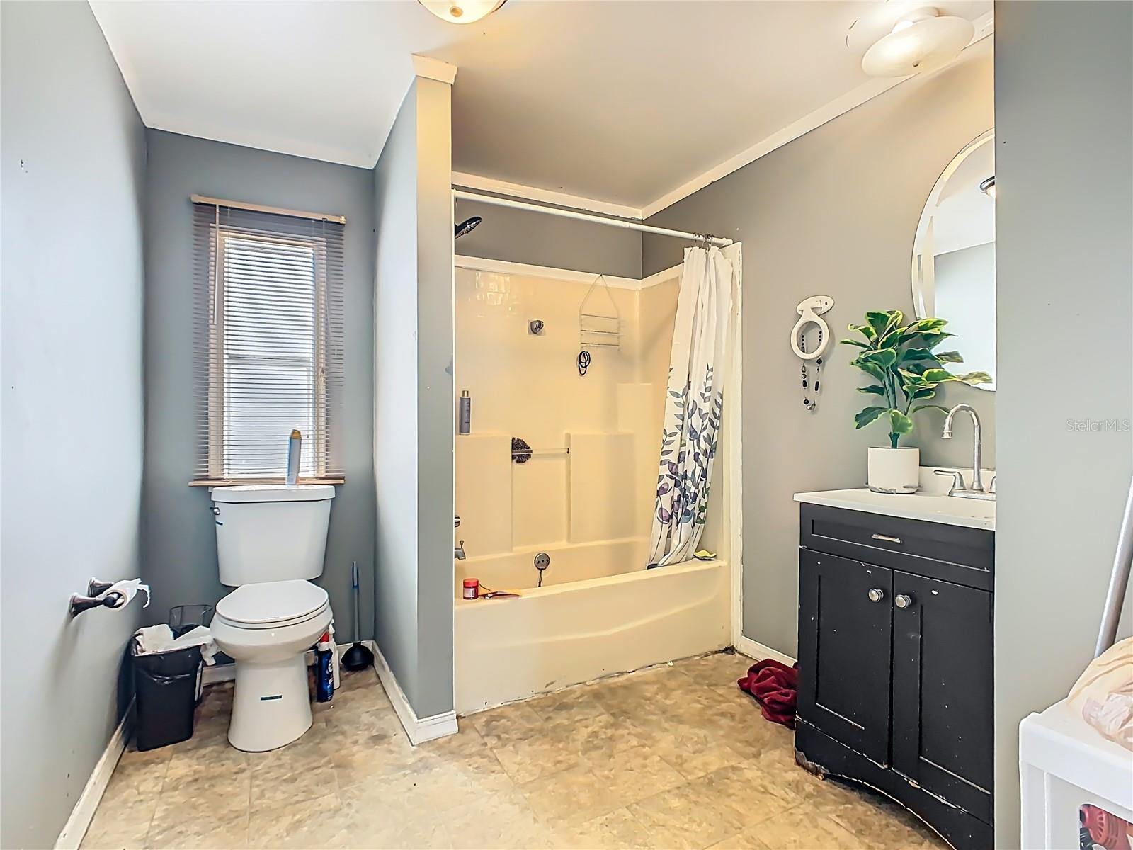 SHADY HAMMOCK - Residential