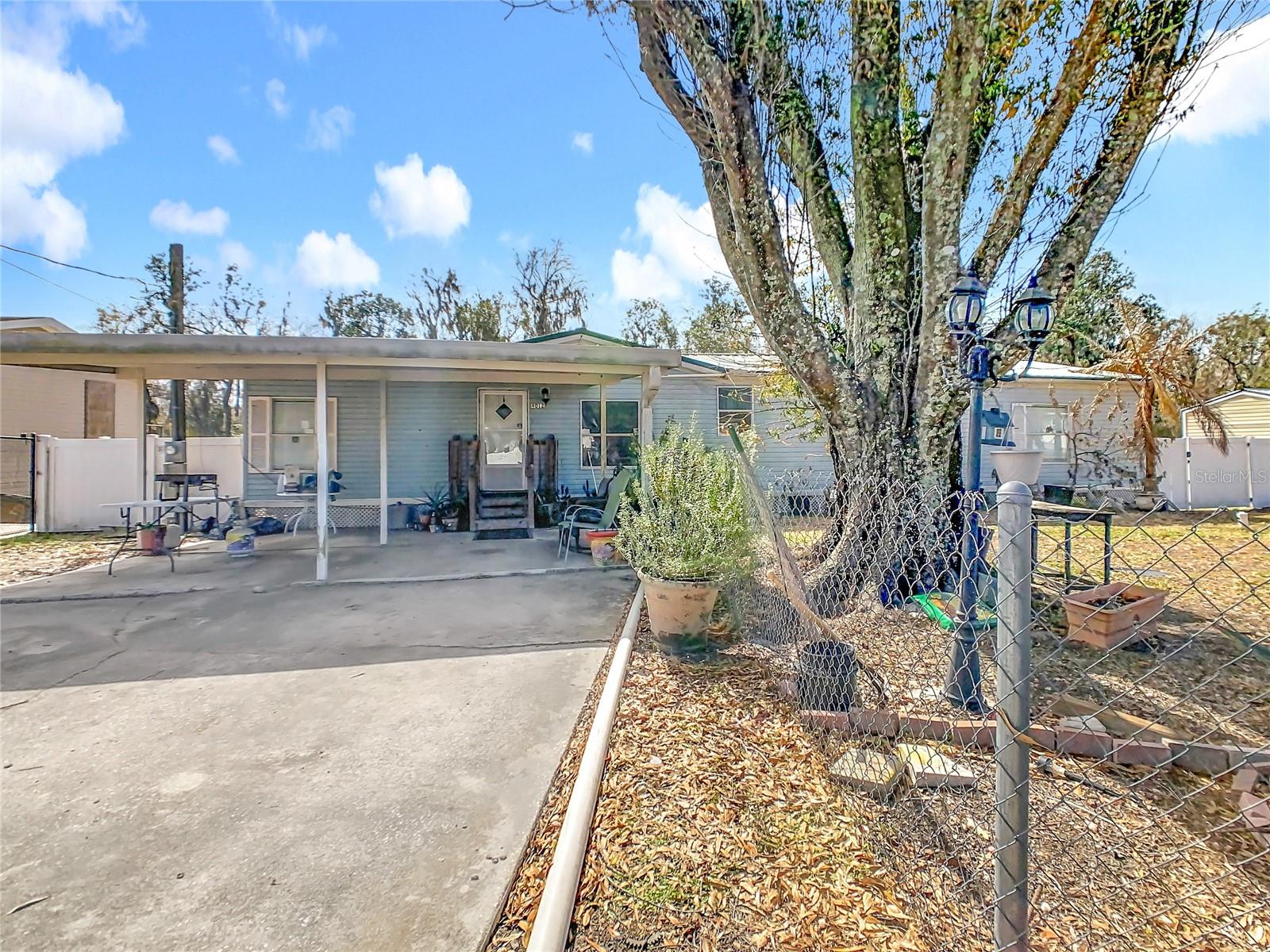 4012 SHADY HAMMOCK DRIVE