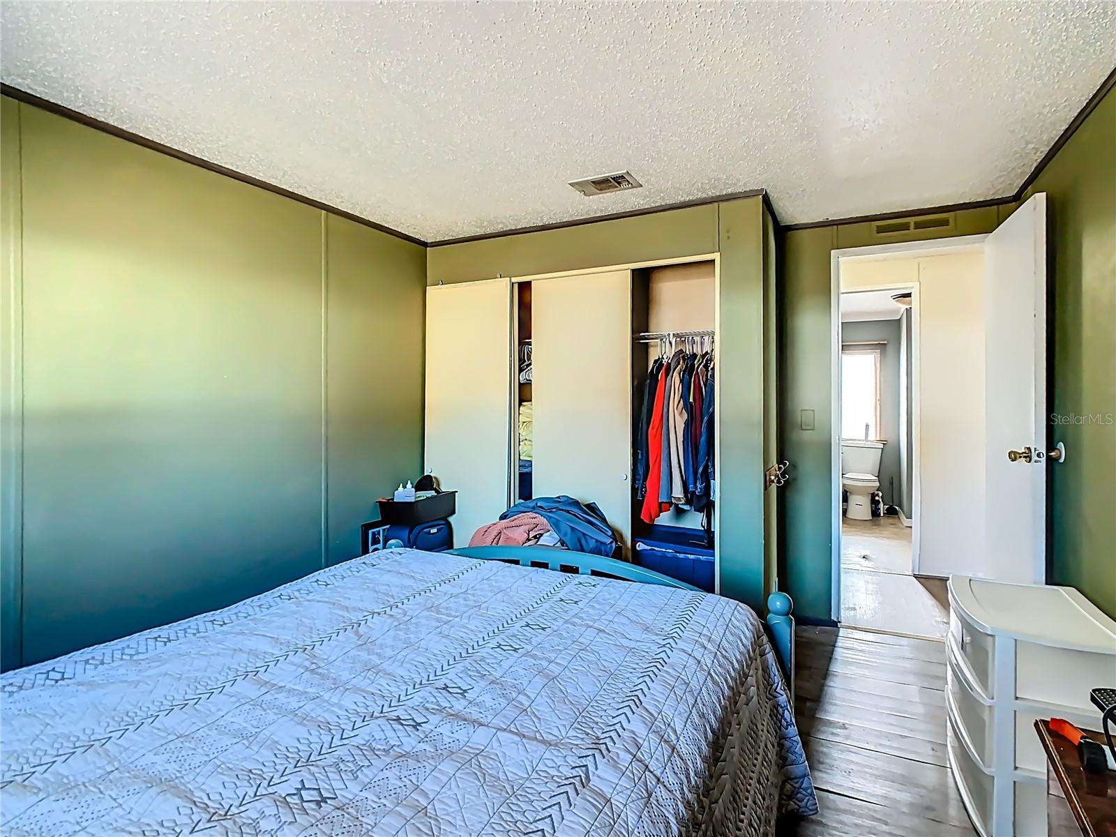 SHADY HAMMOCK - Residential