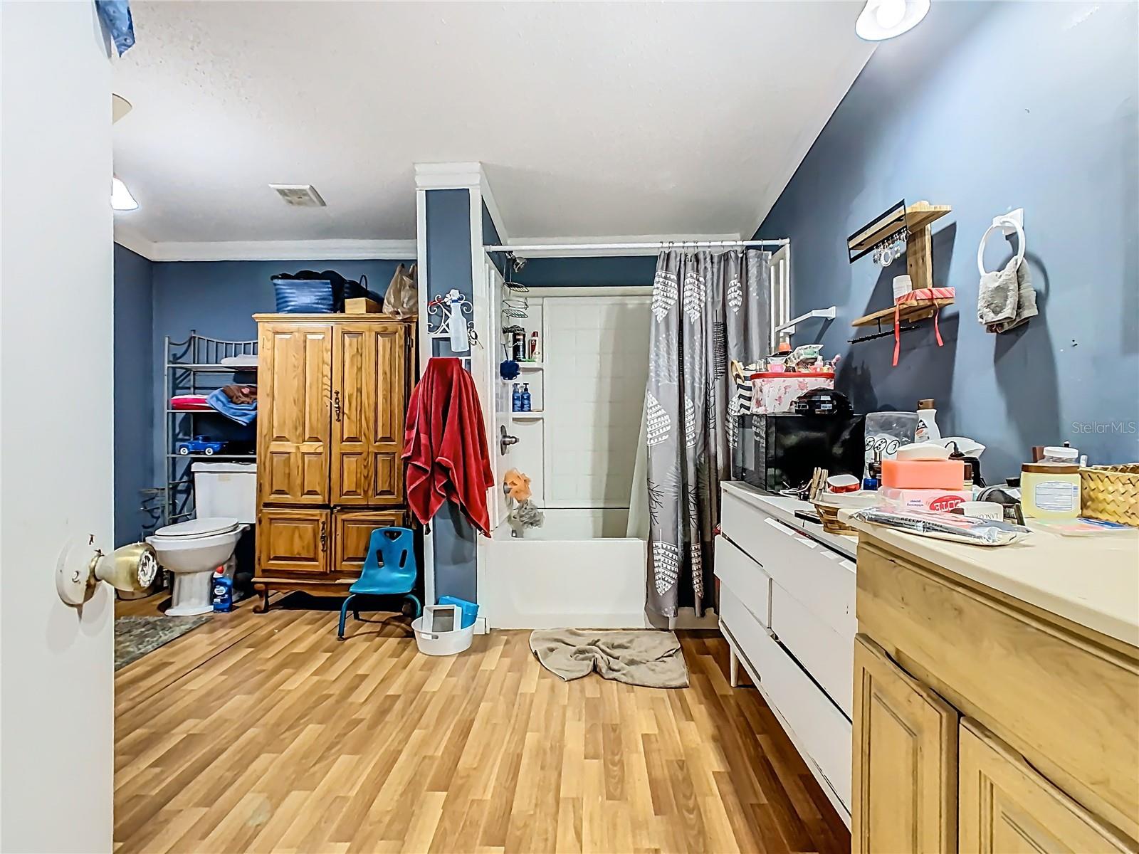 SHADY HAMMOCK - Residential