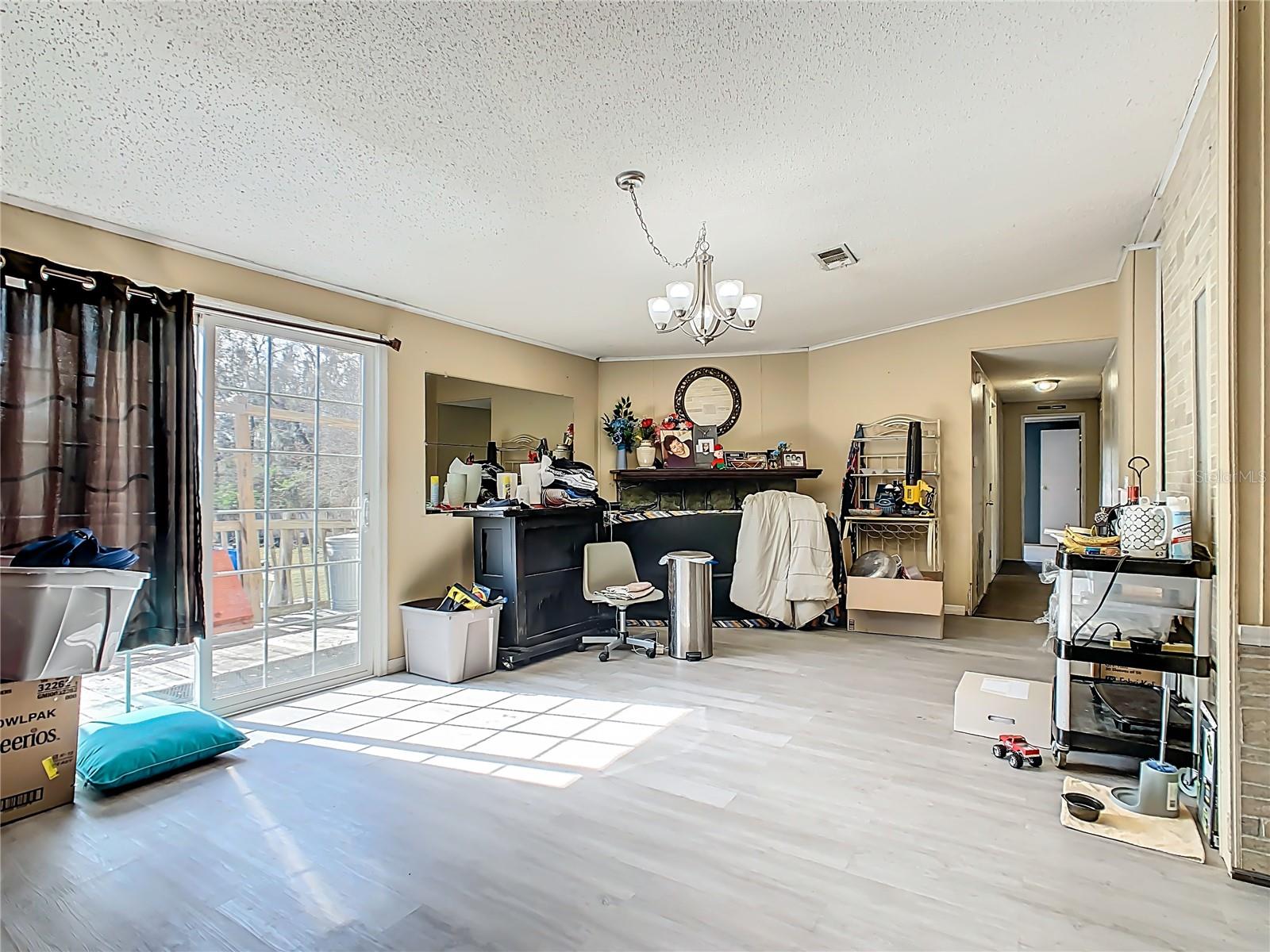 SHADY HAMMOCK - Residential