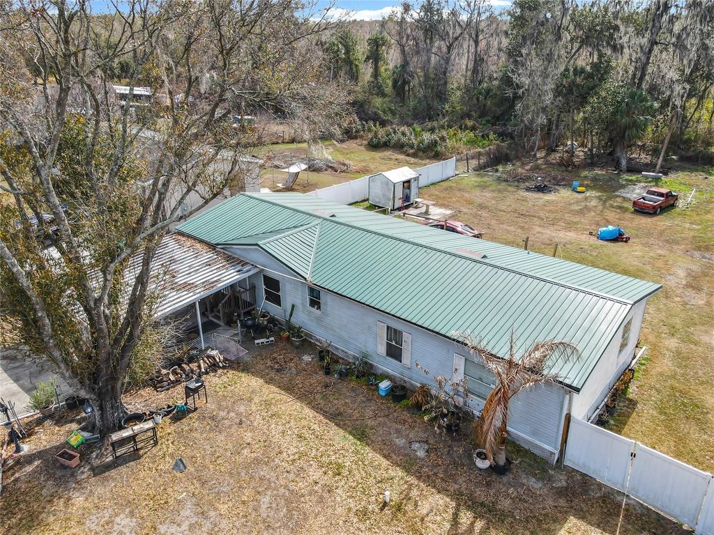 Photo of 4012 Shady Hammock Drive, Mulberry, FL 33860 (MLS # L4959510)