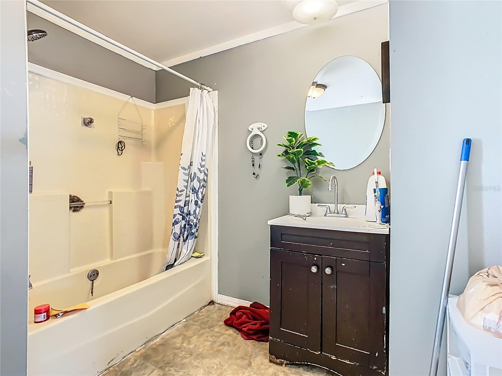 SHADY HAMMOCK - Residential