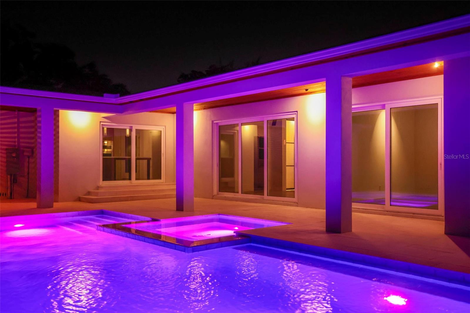 DUNEDIN ISLES COUNTRY CLUB - Residential