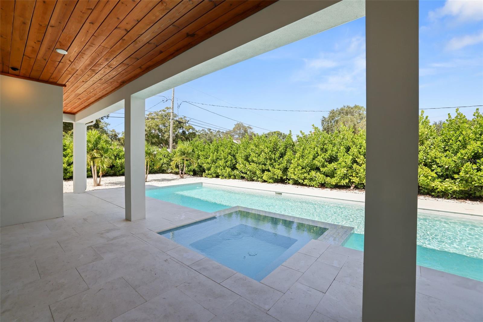 DUNEDIN ISLES COUNTRY CLUB - Residential