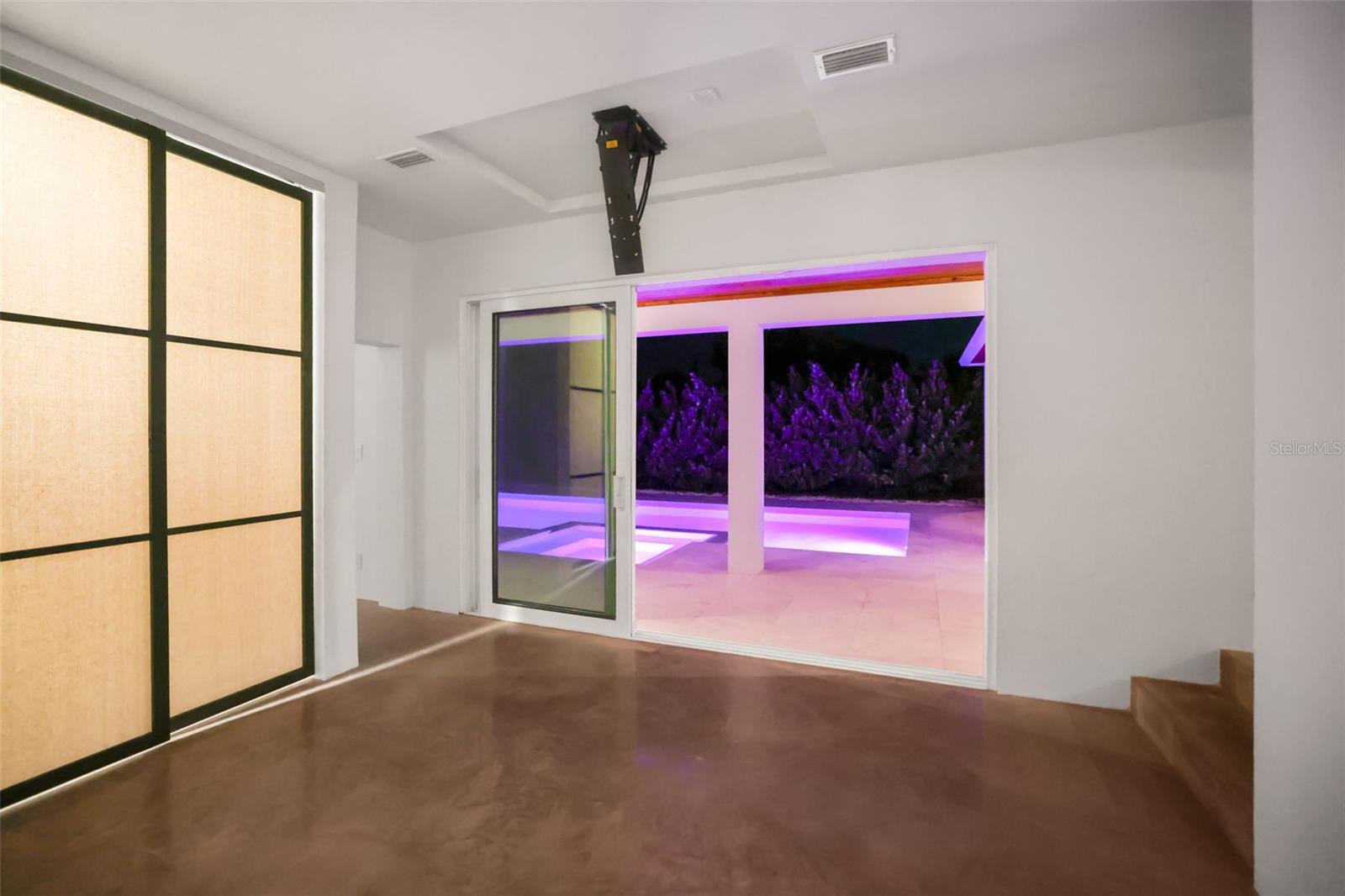 DUNEDIN ISLES COUNTRY CLUB - Residential