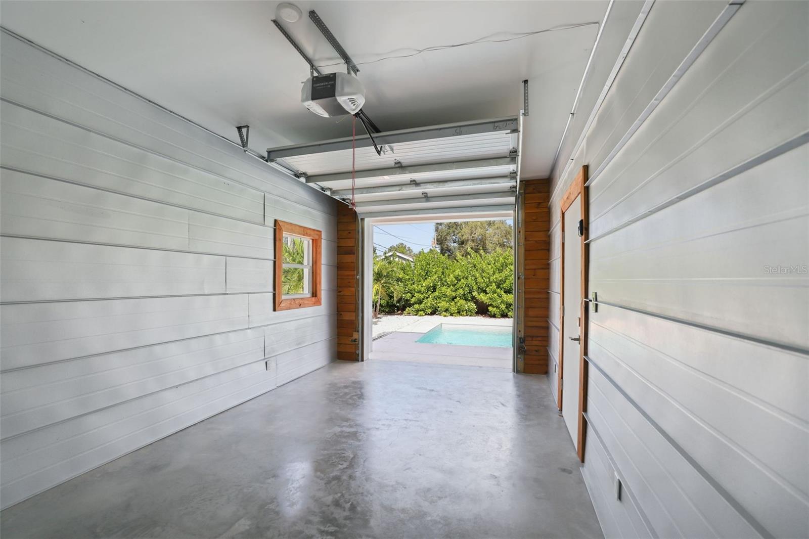 DUNEDIN ISLES COUNTRY CLUB - Residential