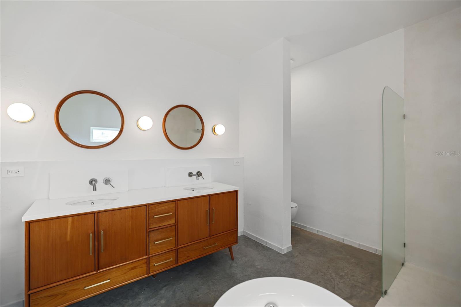 DUNEDIN ISLES COUNTRY CLUB - Residential