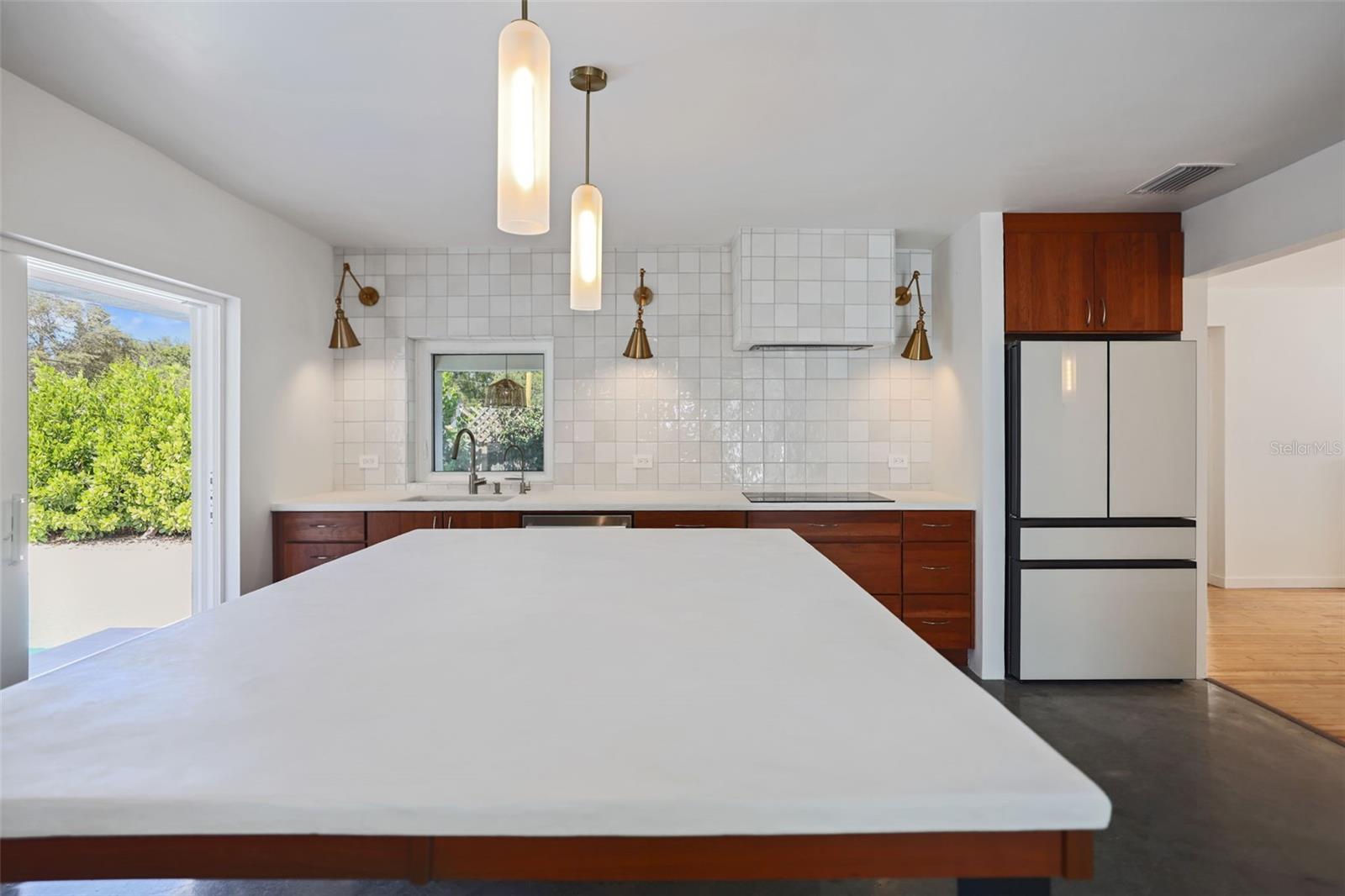 DUNEDIN ISLES COUNTRY CLUB - Residential