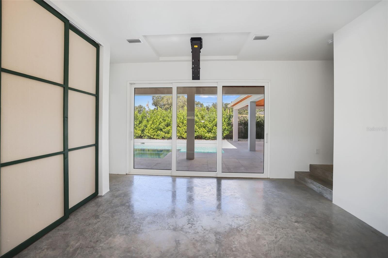 DUNEDIN ISLES COUNTRY CLUB - Residential