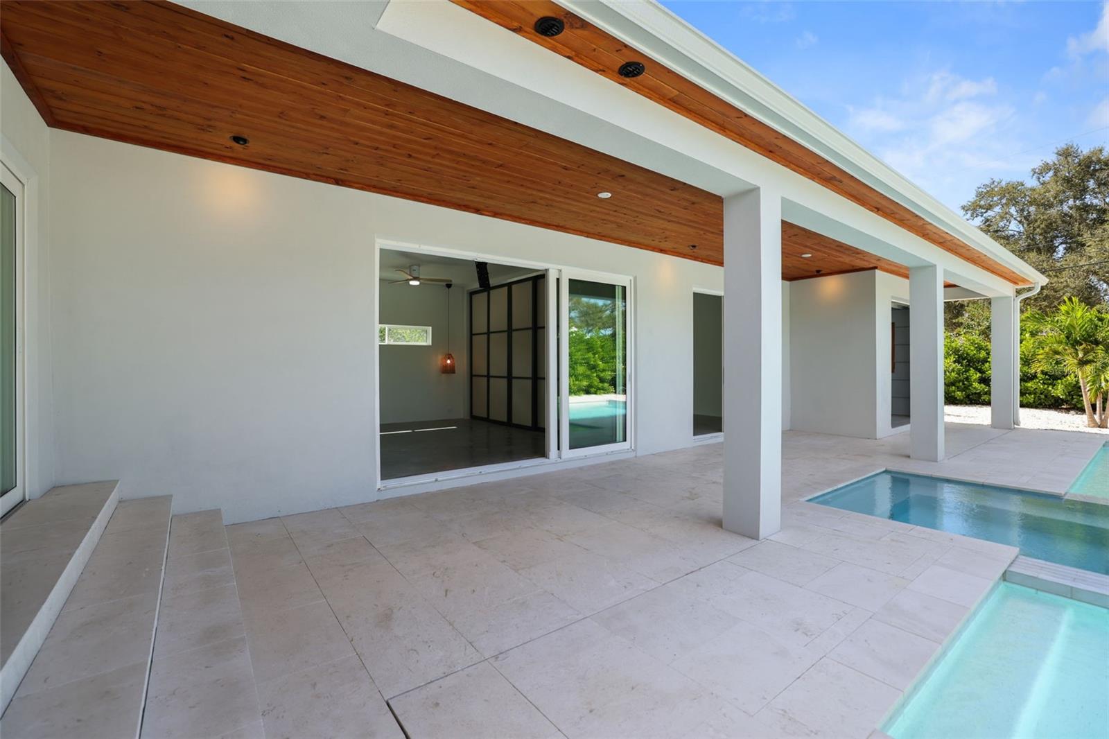 DUNEDIN ISLES COUNTRY CLUB - Residential