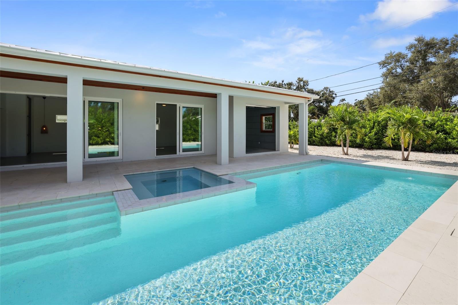 DUNEDIN ISLES COUNTRY CLUB - Residential