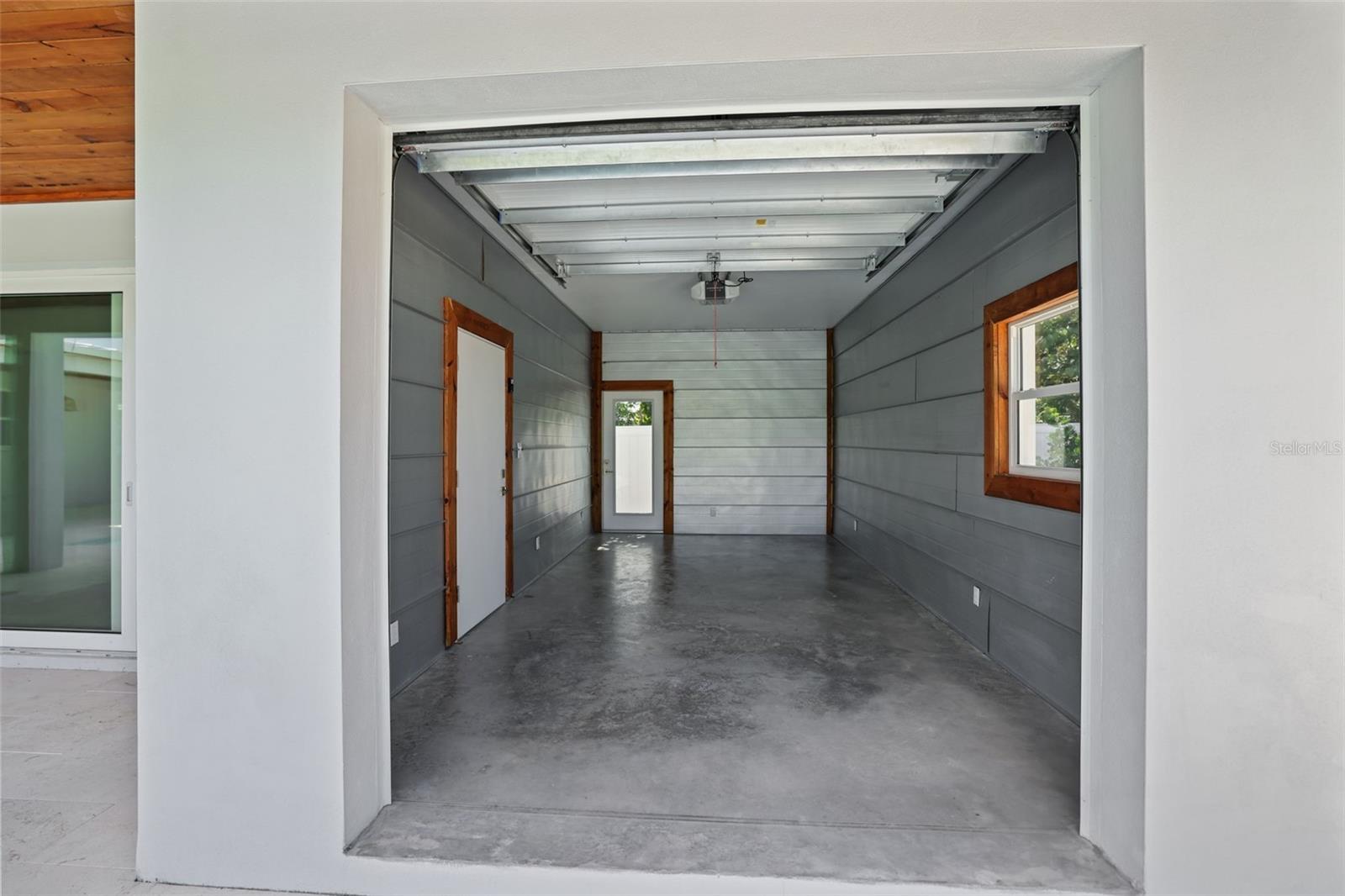 DUNEDIN ISLES COUNTRY CLUB - Residential