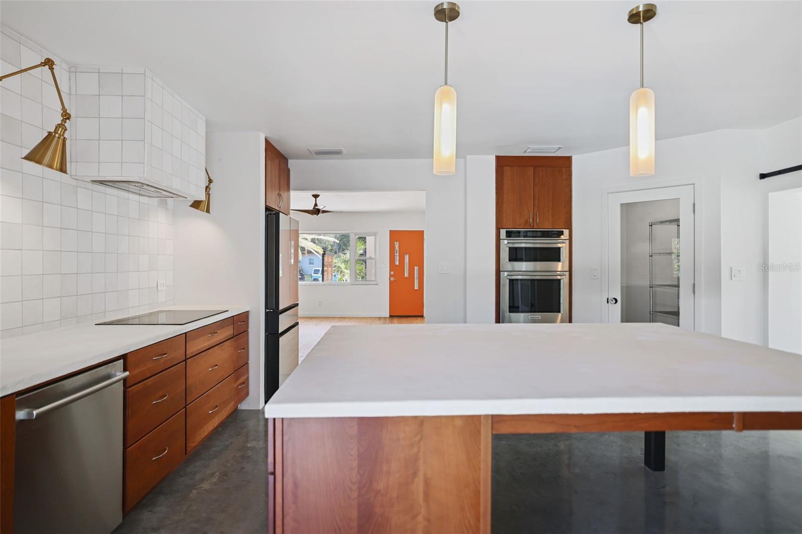 DUNEDIN ISLES COUNTRY CLUB - Residential