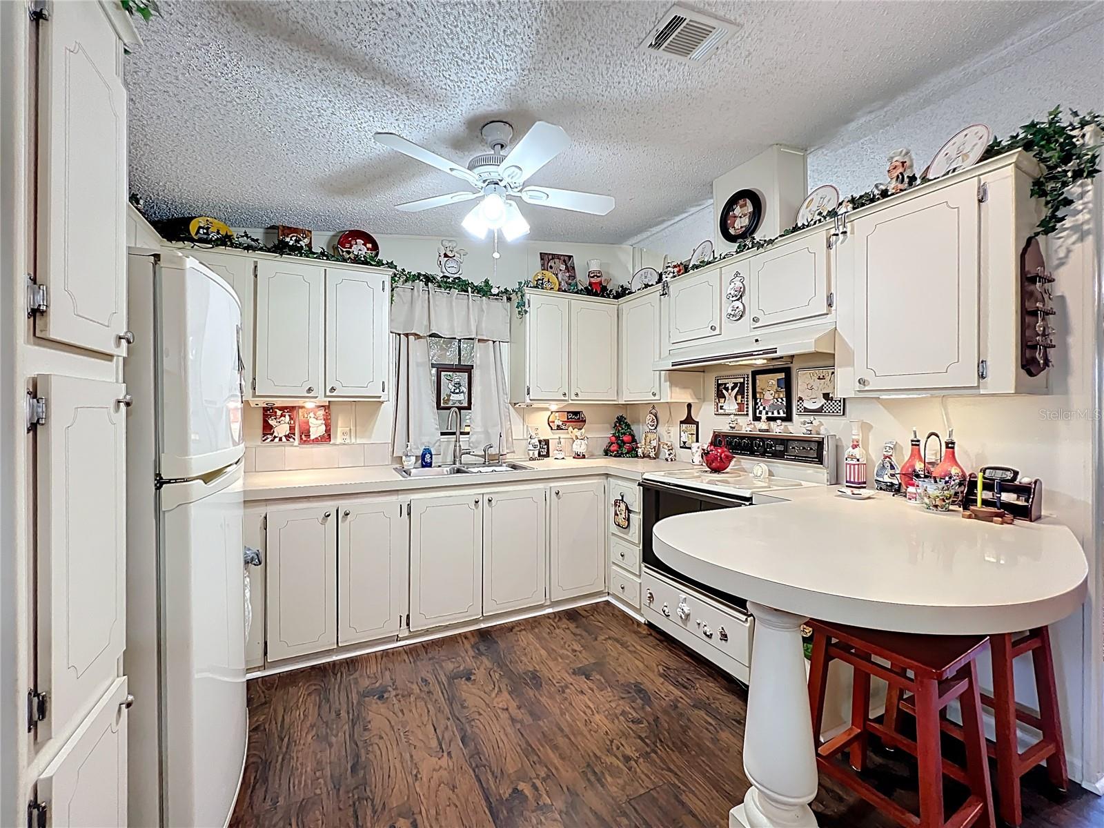 LAKE FRANCES ESTATES - Residential