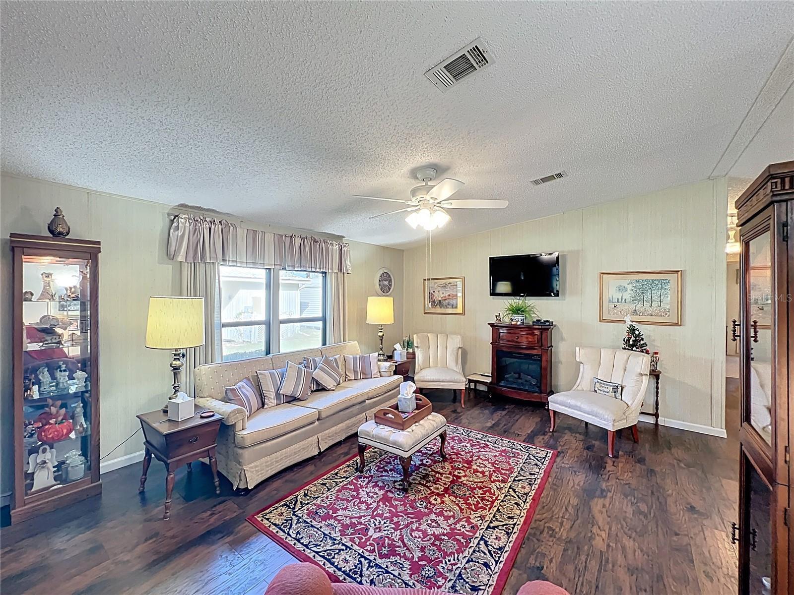 LAKE FRANCES ESTATES - Residential