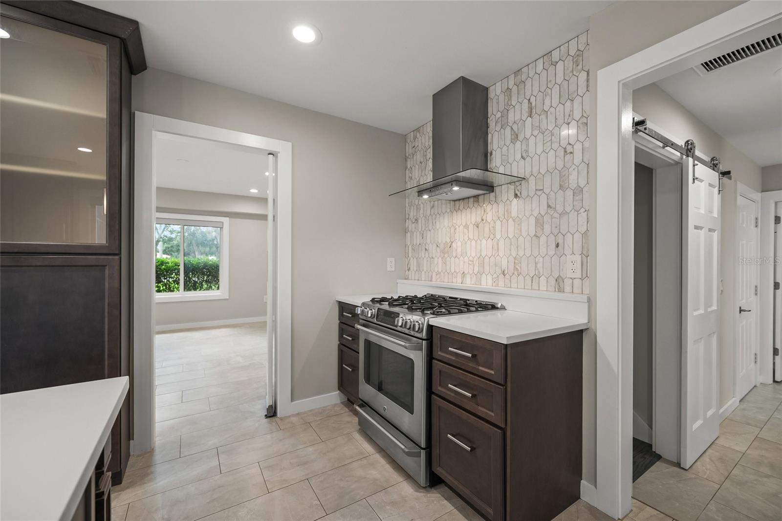 SADDLE CREEK - Residential