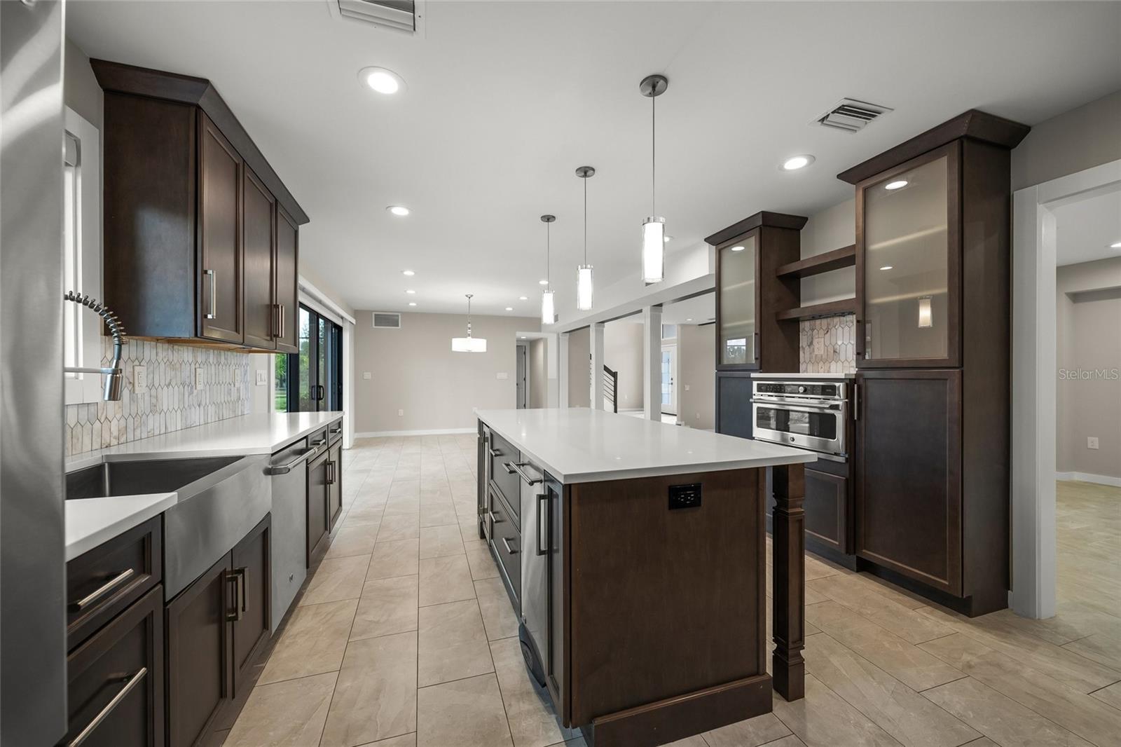 SADDLE CREEK - Residential