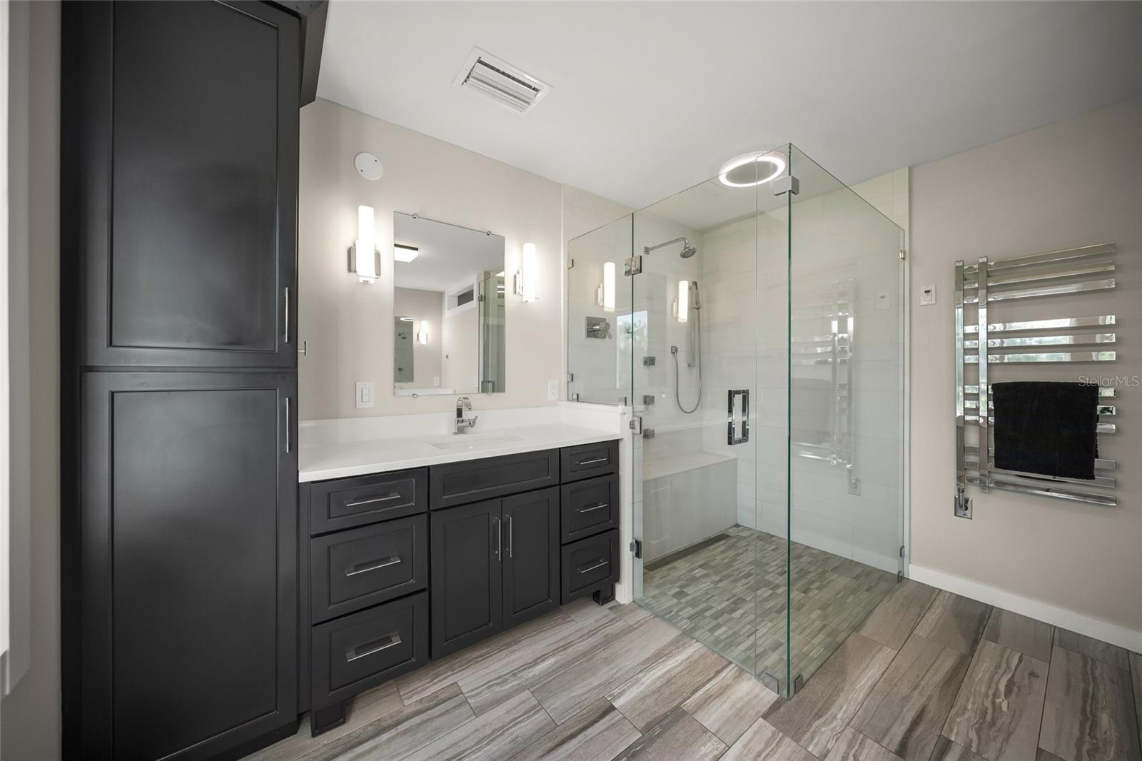 SADDLE CREEK - Residential