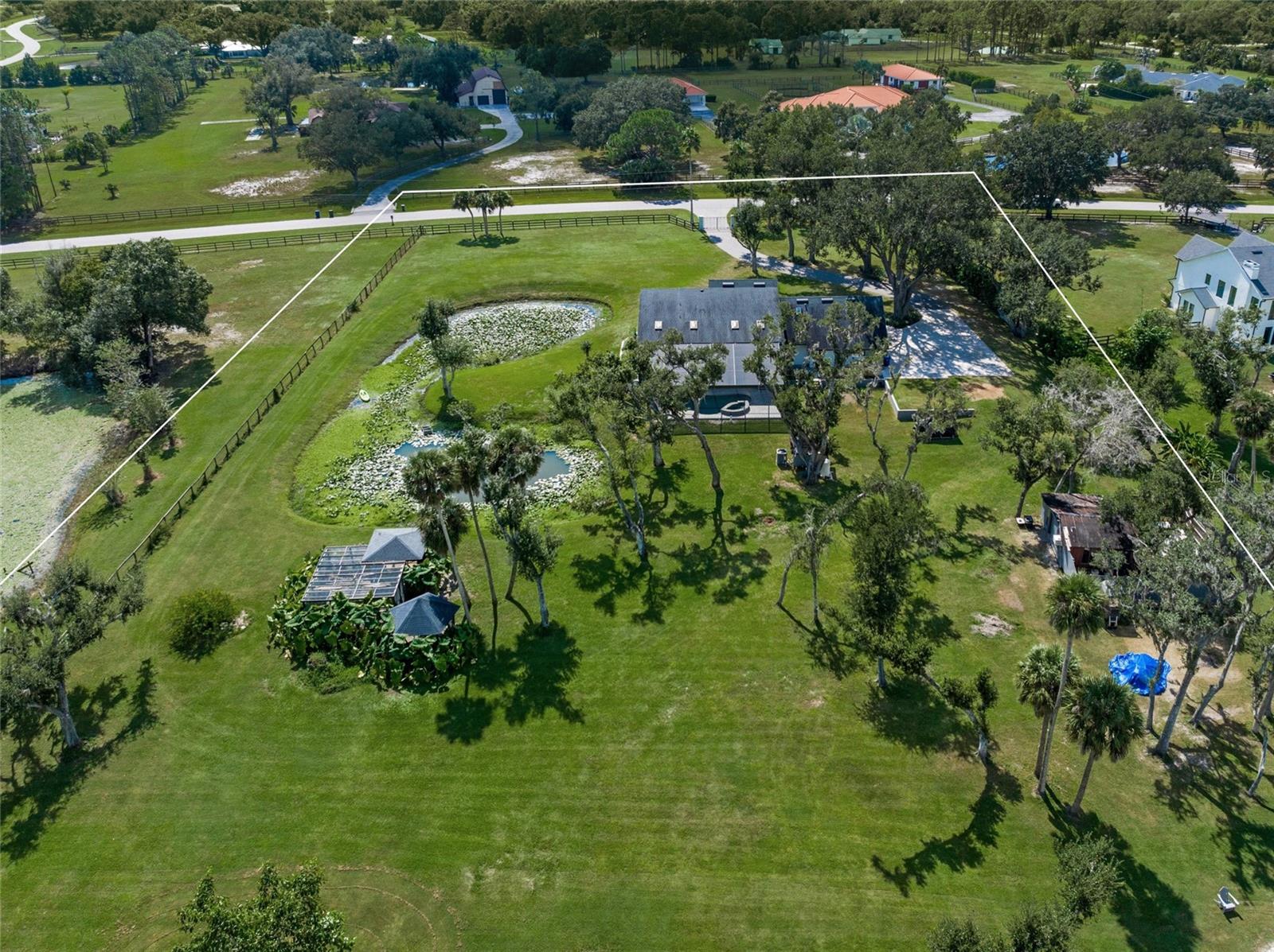 SADDLE CREEK - Residential