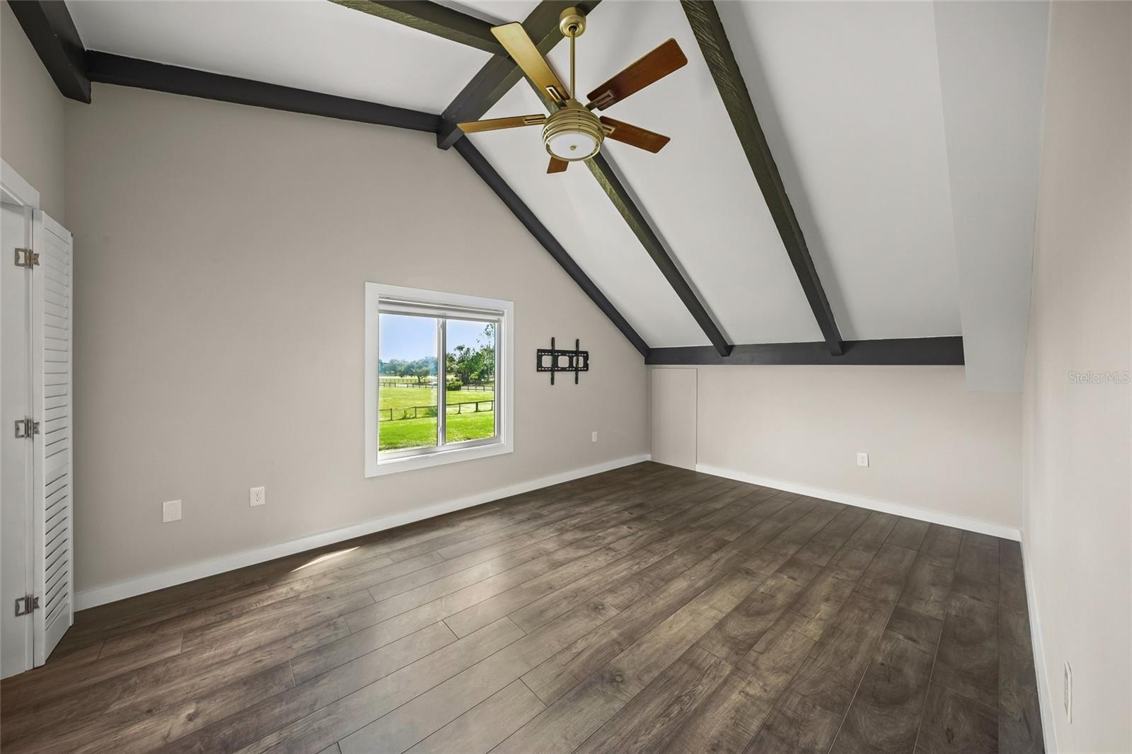 SADDLE CREEK - Residential