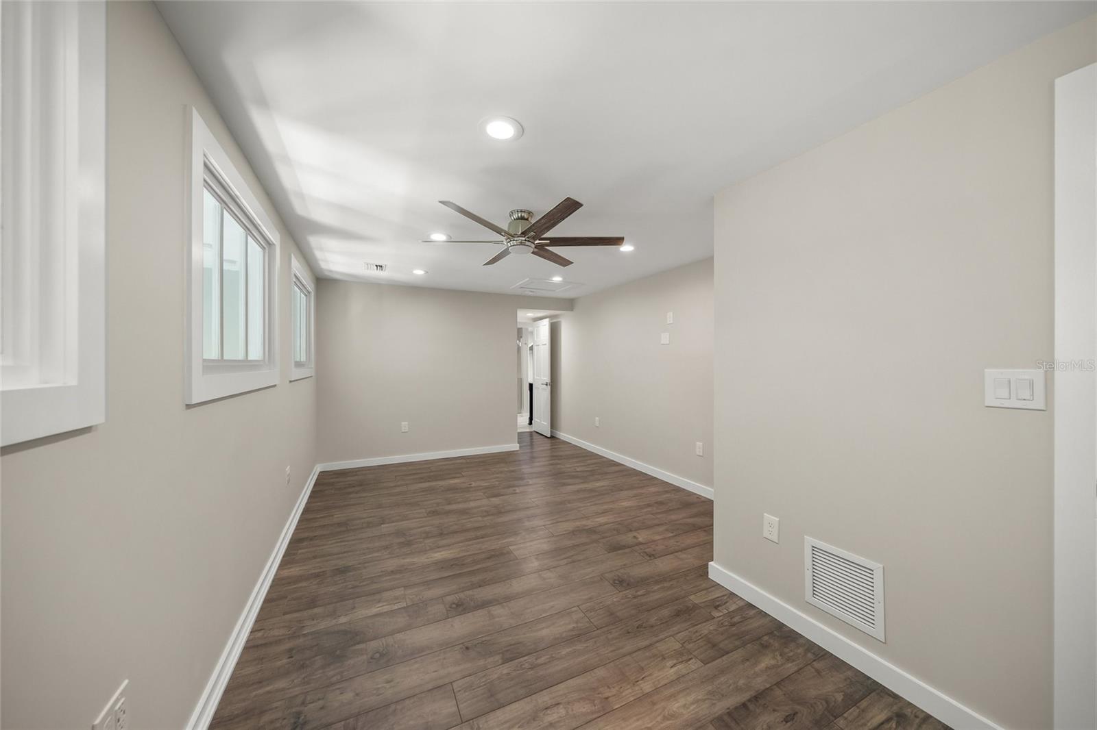 SADDLE CREEK - Residential