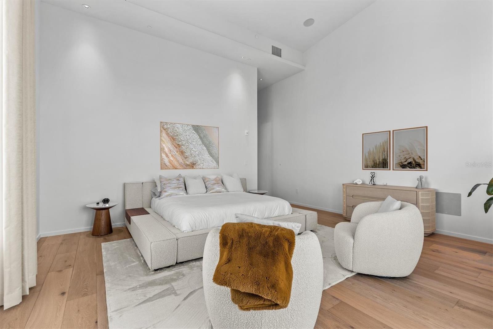 SERENA BY THE SEA CONDO - Residential