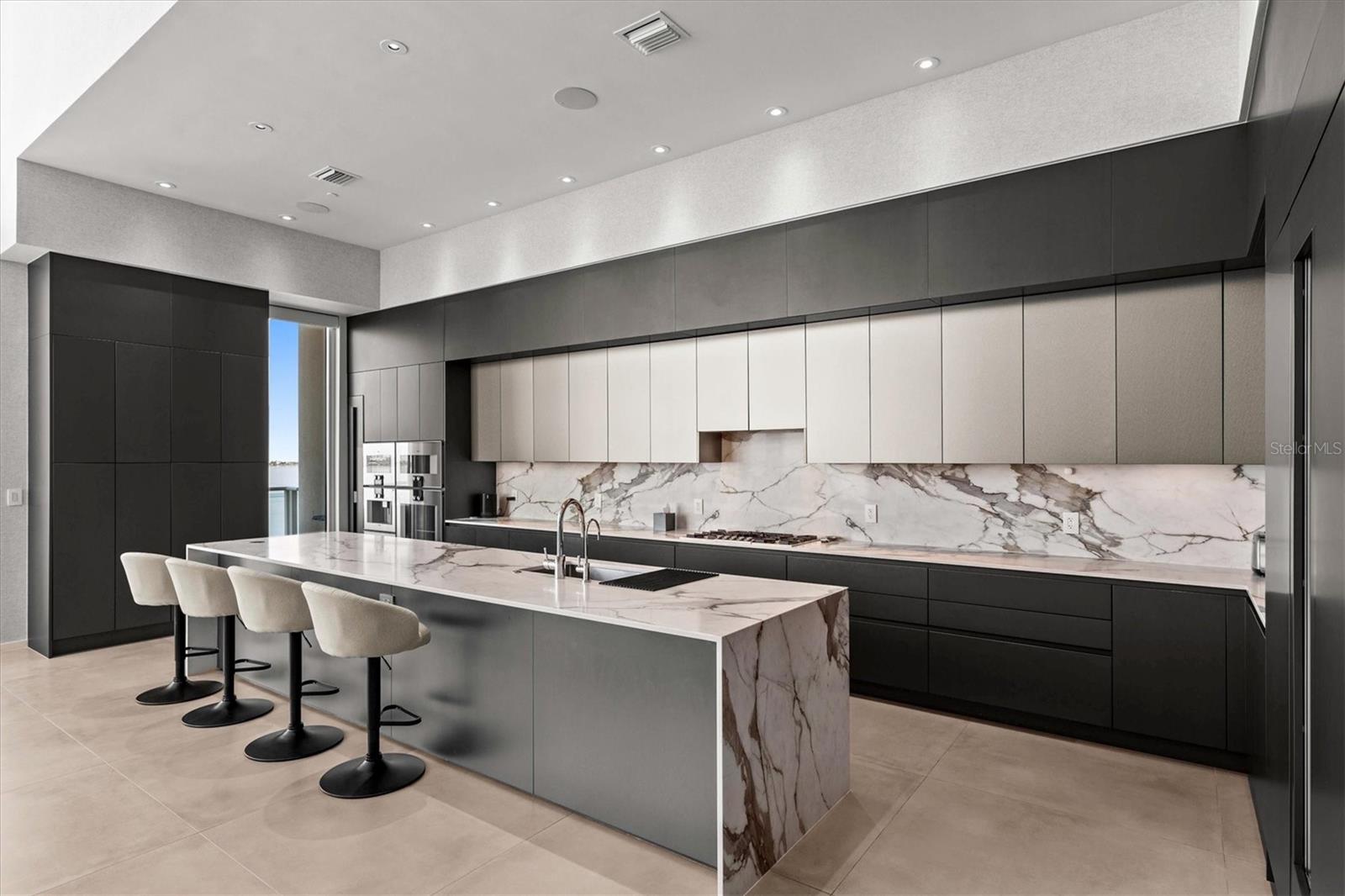 SERENA BY THE SEA CONDO - Residential