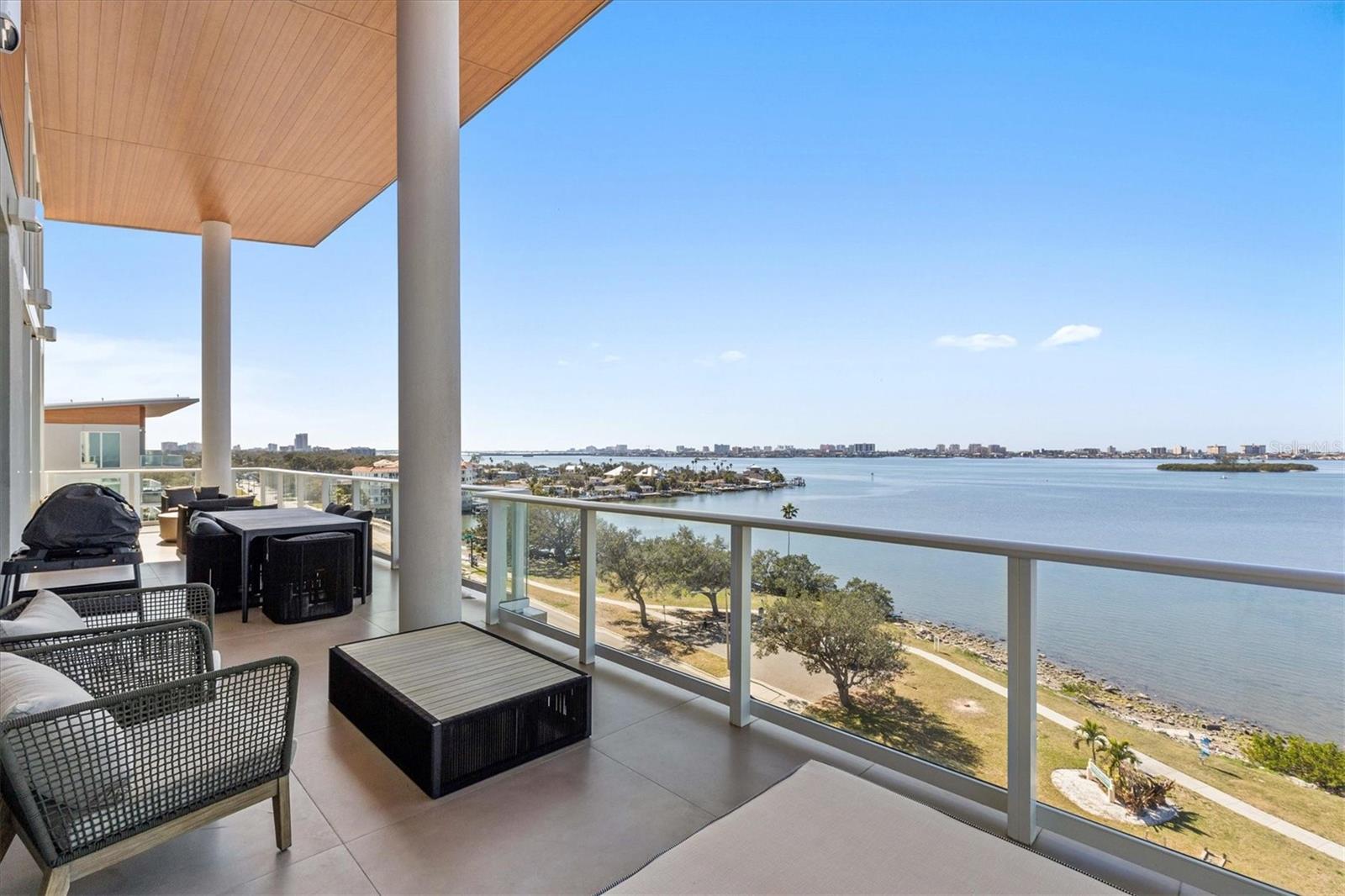 SERENA BY THE SEA CONDO - Residential