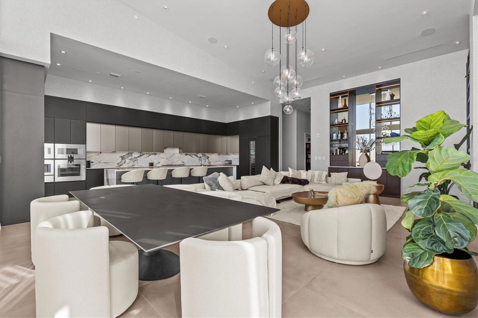 SERENA BY THE SEA CONDO - Residential