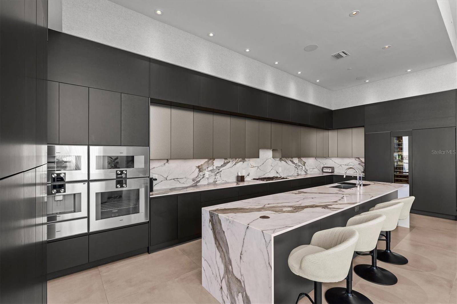 SERENA BY THE SEA CONDO - Residential