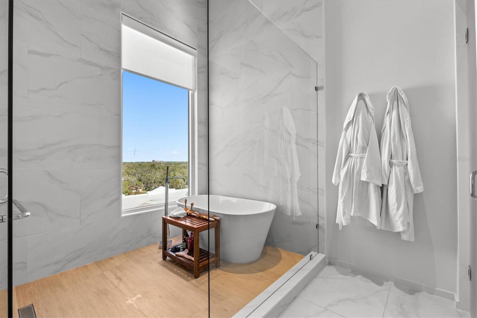 SERENA BY THE SEA CONDO - Residential