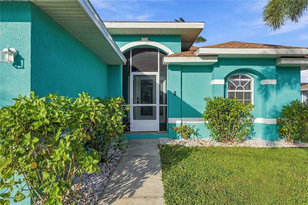 Photo of 110 Crevalle Road, Rotonda West, FL 33947 (MLS # D6149412)