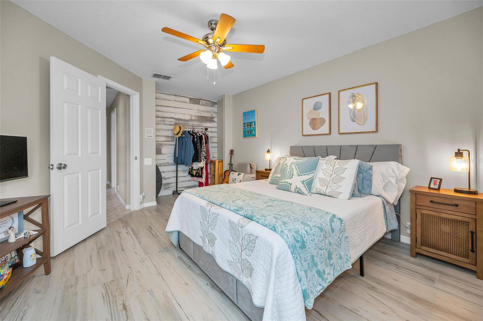 THE ESTATES - Residential