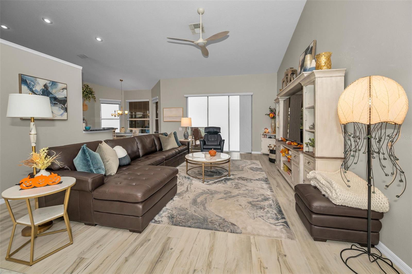 THE ESTATES - Residential