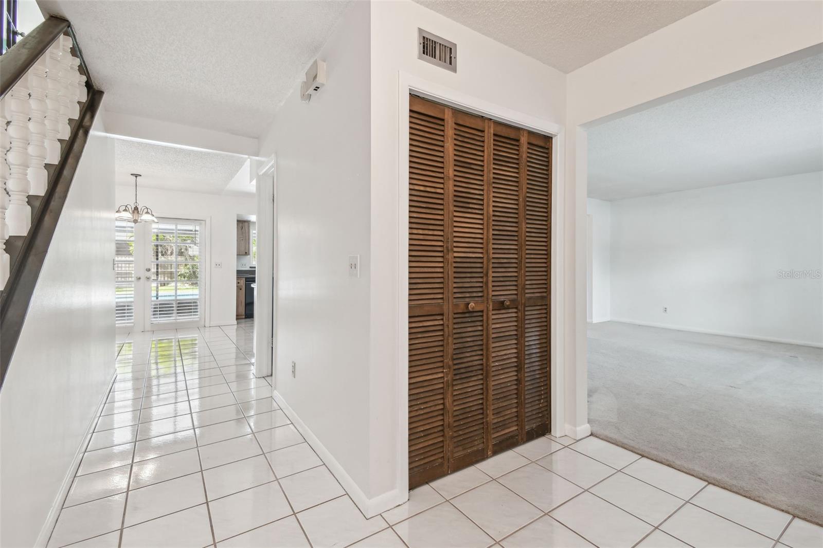 RAINTREE TERRACE SUB W - Residential