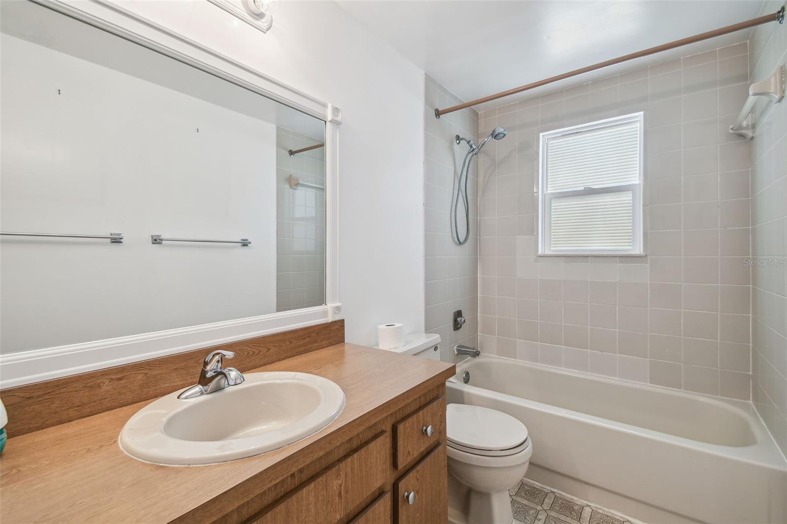 RAINTREE TERRACE SUB W - Residential