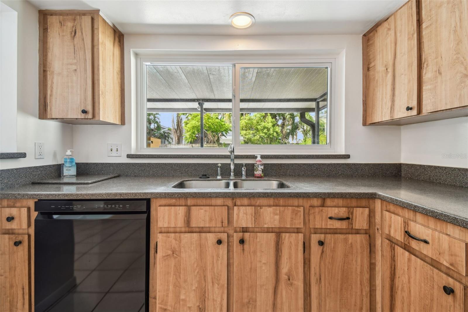 RAINTREE TERRACE SUB W - Residential