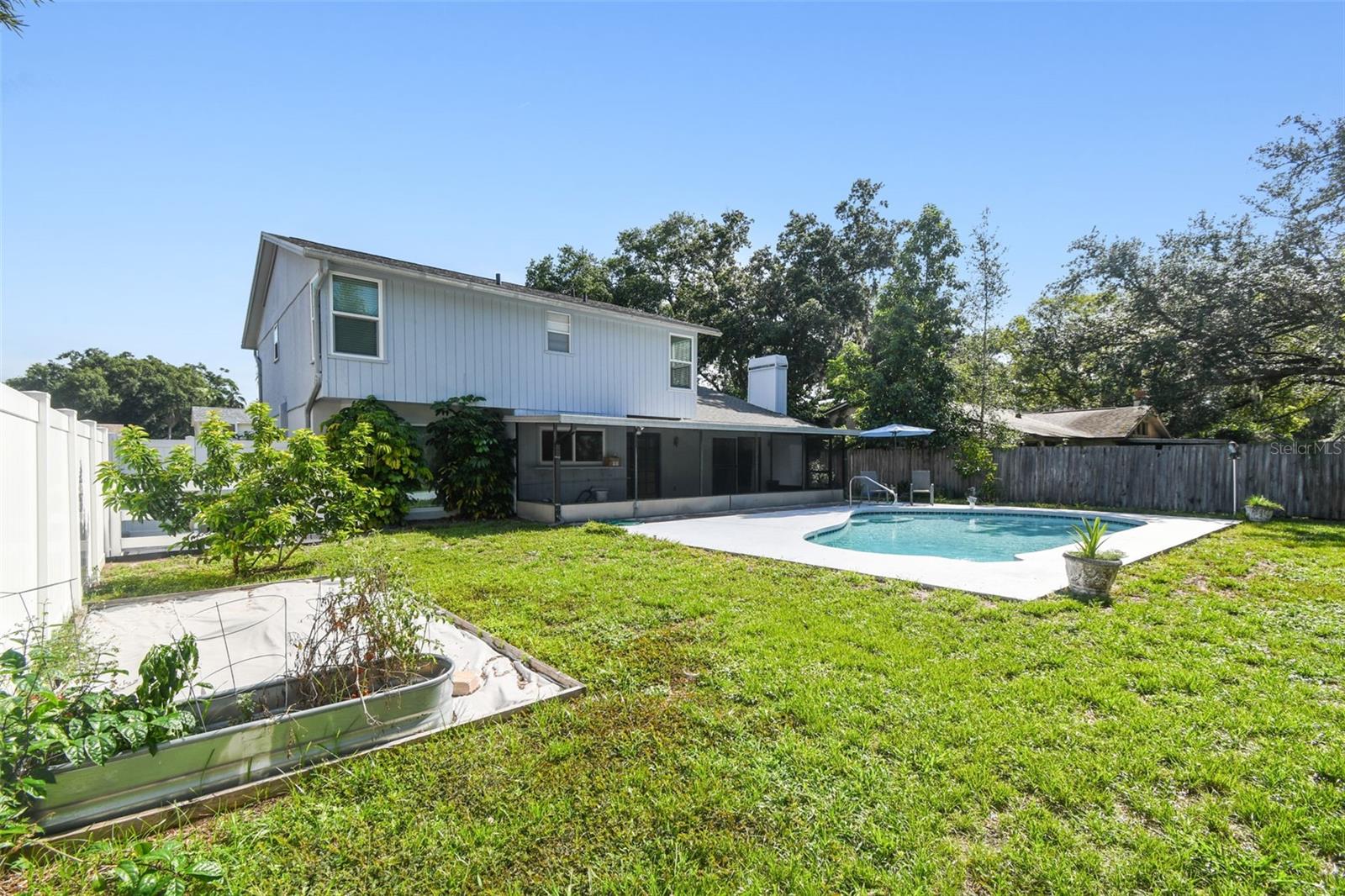 RAINTREE TERRACE SUB W - Residential