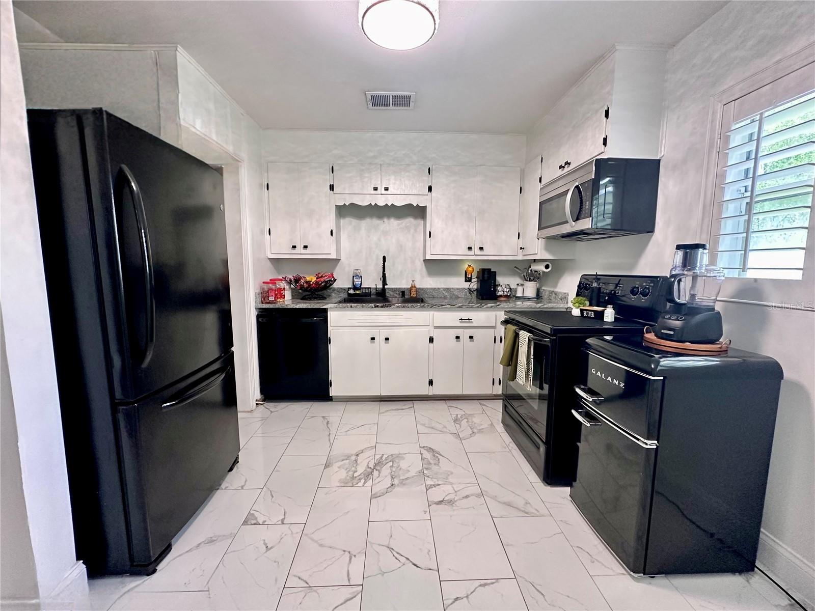 CODINGTON LAKE ALFRED - Residential