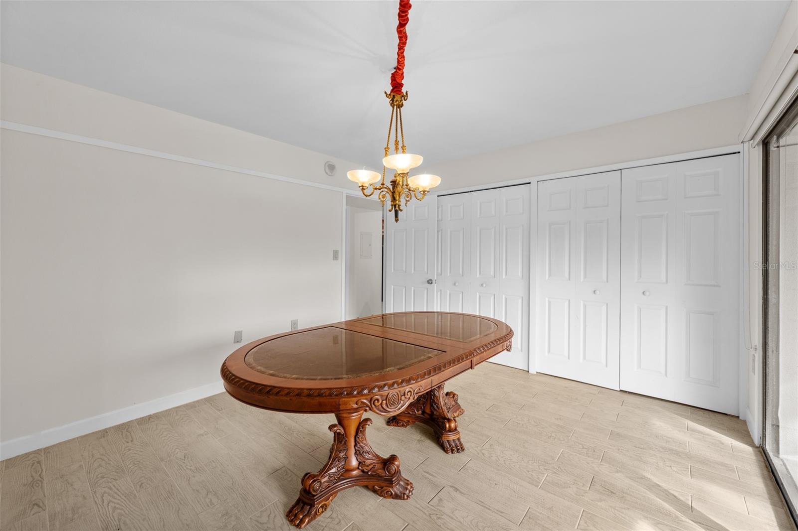 THE PINNACLE APTS A CONDO - Residential Lease