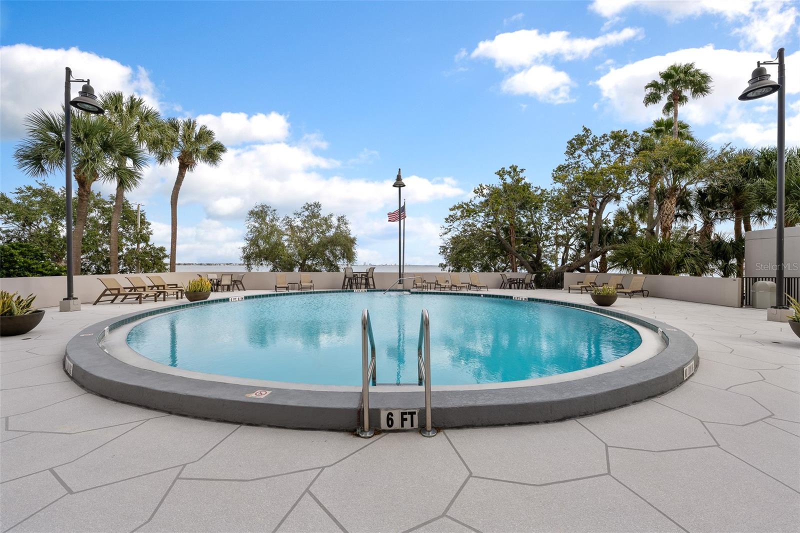 THE PINNACLE APTS A CONDO - Residential Lease