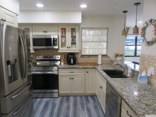 TARA VISTA - Residential Lease