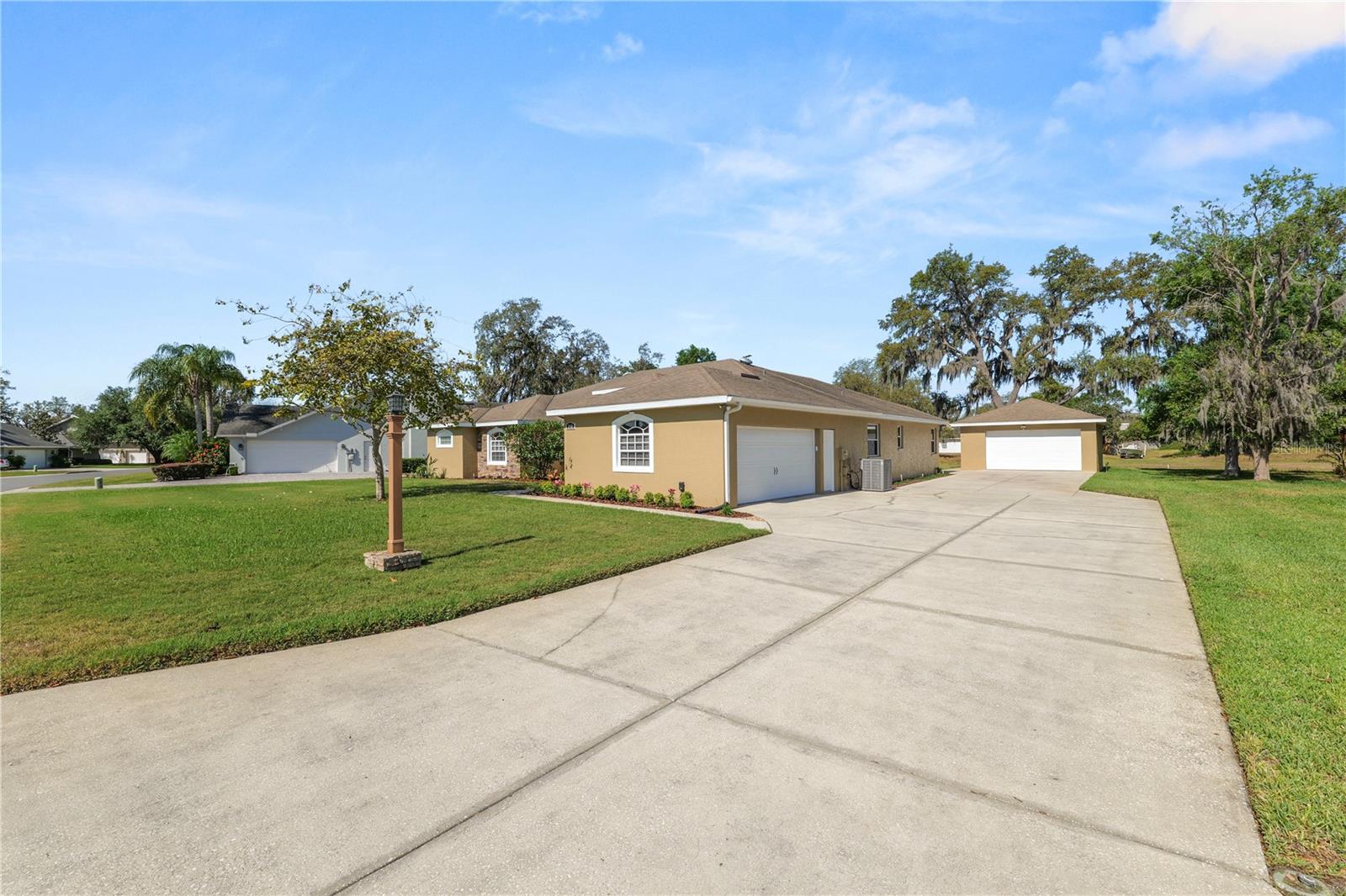1940 FARRINGTON DRIVE
