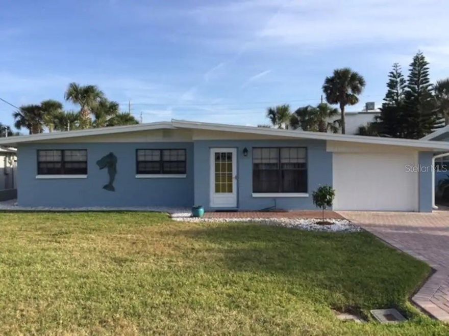 Bring your toys to this centrally located Florida home that is walking distance to EVERYTHING!  Front door to beach – 0.1 mile; Flagler Avenue – 0.7 mile; Amazing restaurants (The Garlic – 0.35 mile,  Norwood’s Tree-house Bar – 0.5 mile, Upper Deck – 0.2 mile);Publix grocery – 0.2 mile; Fully Furnished (Living room, Bedroom, Kitchen, etc.); Brand New Painted Exterior; Outdoor Shower; Enclosed Garage; Brand new garage door, Terrazzo Floors (Very easy to clean).
Rental Rates: Jan-Mar $5,000 per month, one month minimum.  Apr-Dec $4,000 per month, one month minimum.  Long Term one year or greater $3,000 per month ;CleaningFee: 250