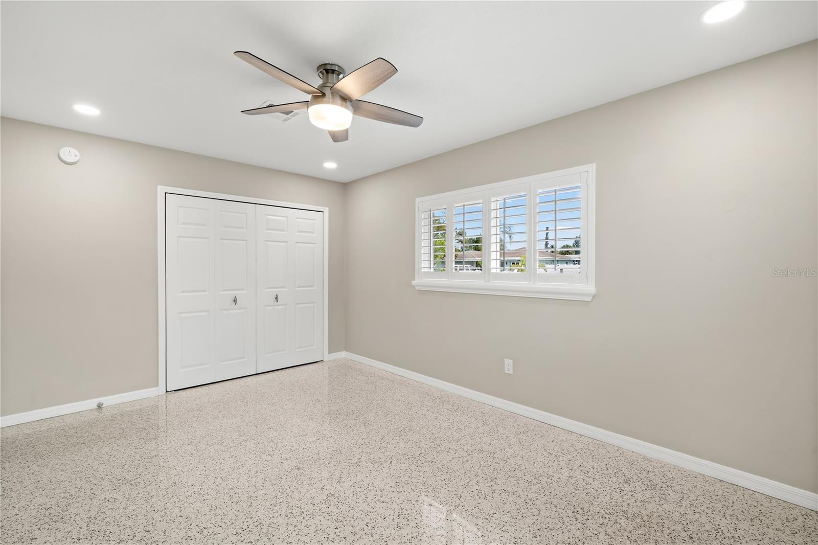 DUNEDIN ISLES ESTATES 1ST ADD - Residential Lease