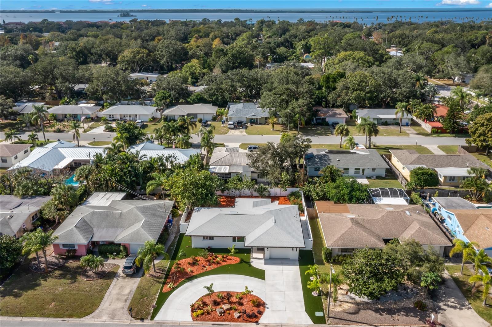 DUNEDIN ISLES ESTATES 1ST ADD - Residential Lease